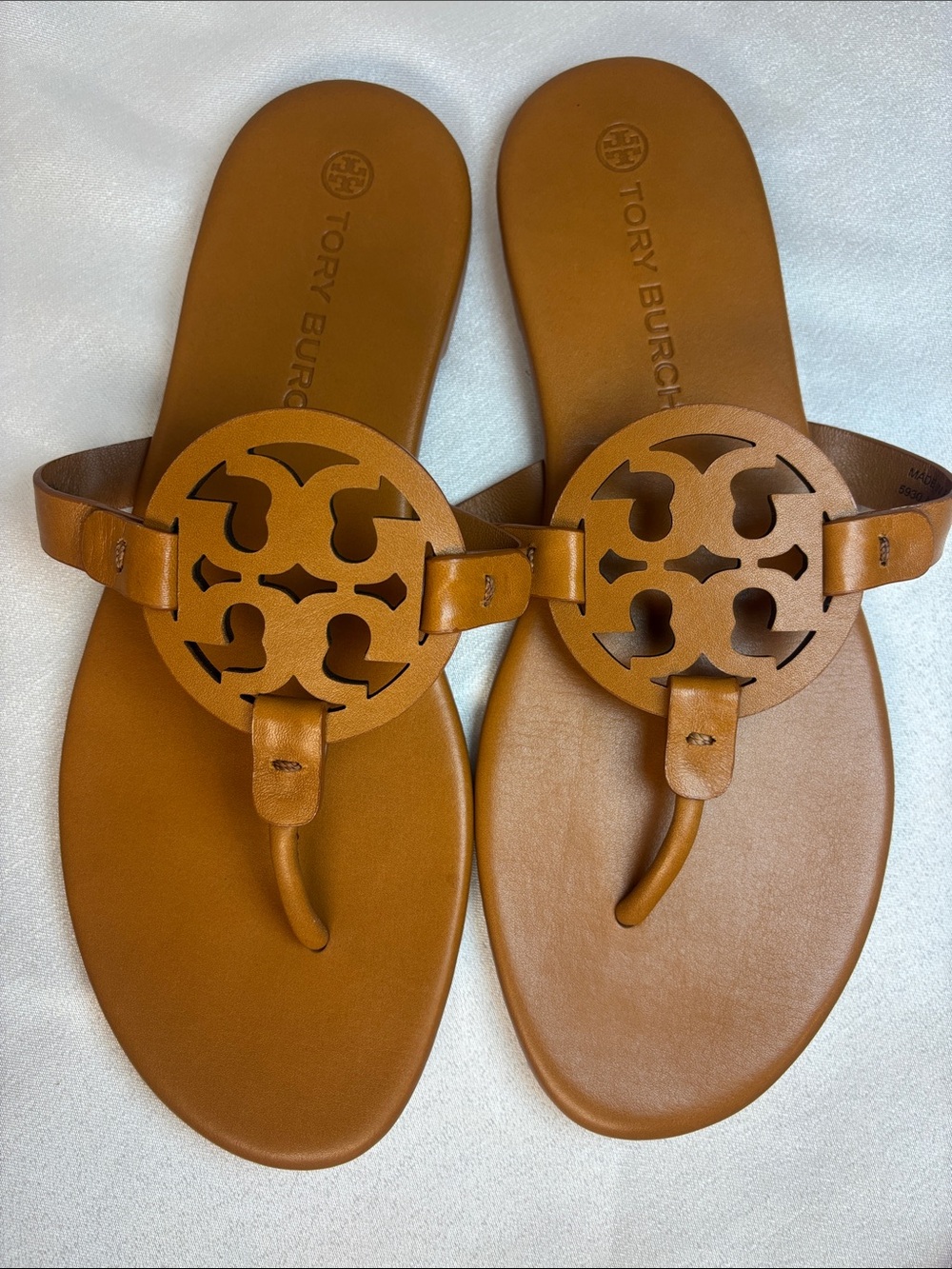 Tory Burch Miller Cognac Leather Logo Thong Sandals - Picture 2 of 6